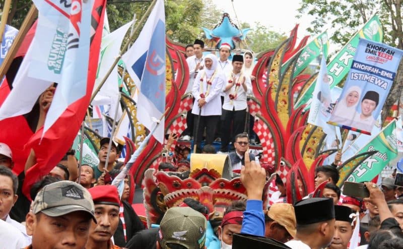Diusung 15 Parpol, Khofifah – Emil Daftar Pilgub ke KPU Jawa Timur