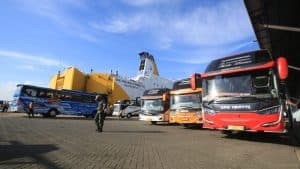 Sukseskan HUT ke 79 RI, PT Pelindo Kirim 70 Bus Pariwisata di IKN