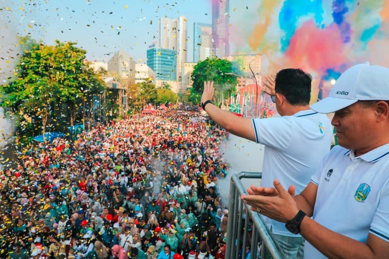 Ribuan Masyarakat Jatim Jalan Sehat Peringati Hari Santri Tahun 2024