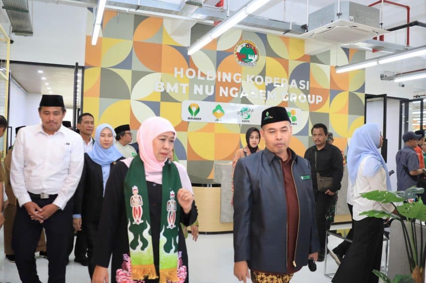Khofifah Dorong Koperasi Jatim Tiru Suksesnya BMT NU Ngasem