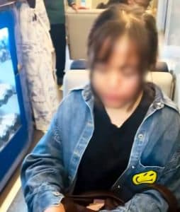 Kaca Kereta Dilempar Batu, Begini Kondisi Dua Penumpang yang Terluka