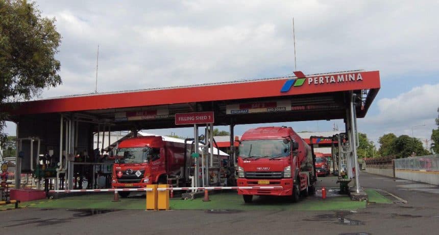 Hari Ini Pertamina Kirim Puluhan Unit Mobil Tangki ke Jember
