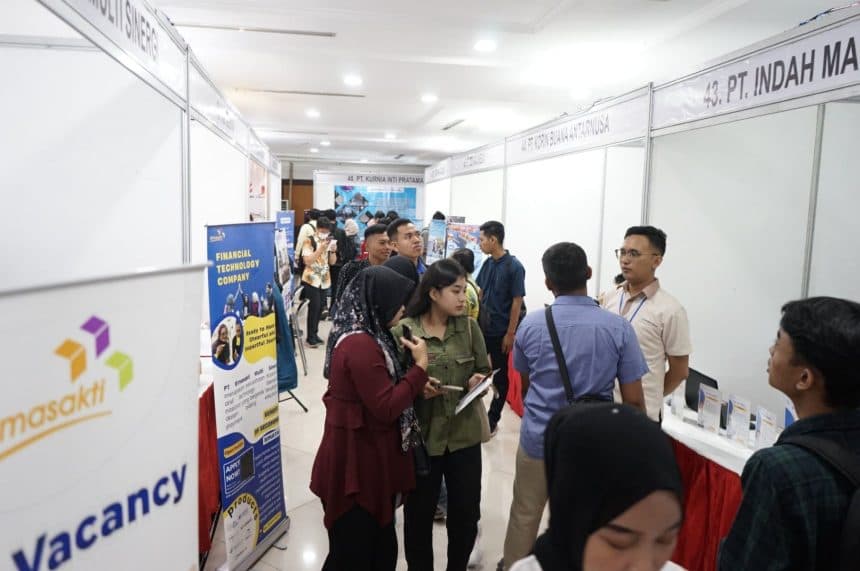 Surabaya Gencar Rekrut Pengangguran dengan Aplikasi ASSIK, Simak Ini