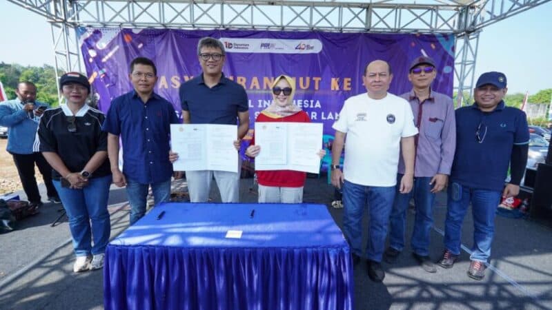 PT PAL Indonesia Rayakan HUT ke-46 Bersama Warga Pesisir Lamongan